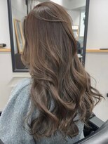 シエナ 新宿(Siena)&nbsp;ダブルカラーで作る透明感オリーブベージュ【新宿駅】