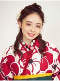 無造作カールのハーフアップスタイル