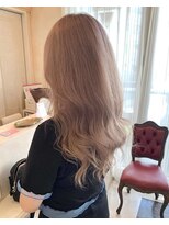 シェリア(Shelia) ミルキーベージュ×フェイスレイヤー by河本悟