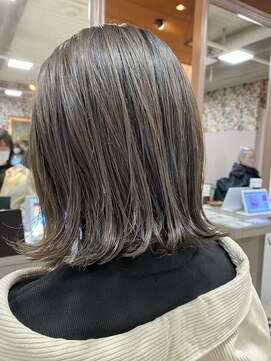 フィガロ デュデュ 新石切店(Figaro DOU DOU) 外ハネボブ◎