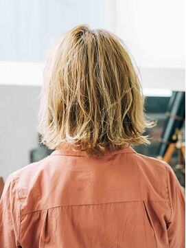 イコール バイ プロデュース 町田駅前店(equal by Produce) ふわりボブ