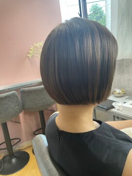 カームバイリコ 学芸大学(calm by liko) 斜めバング/グレージュカラー/デザインカラー/学芸大学