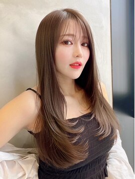 ロンドアリシア 金山(Lond Alexia) 20代30代　レイヤー　グレージュ　髪質改善 縮毛矯正 1013