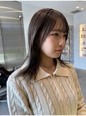 切りっぱなしミディ/グレージュカラー/小顔バング/20代