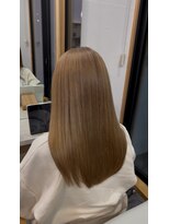 エムスリー ソリス(EMU THREE SOLIS)&nbsp;１ブリーチ　ミルクティーベージュ