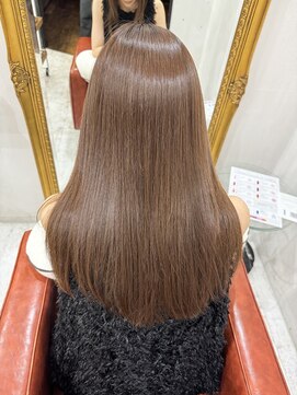 イーエス(E.S) かけたのバレない縮毛矯正