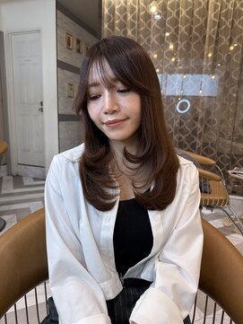 ロンドアベニール 北千住(Lond avenir) オリーブグレー/韓国風巻き/レイヤーカット/髪質改善/縮毛矯正