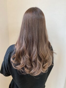 カルフール ロハス 草加東口店(Carrefour LOHAS) ケアブリーチ/グラデーションカラー/レイヤー/韓国風カラー