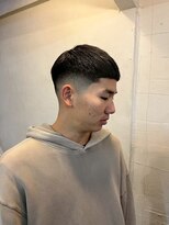 ビーバイエイトジェンツ(Bee by EIGHT GENTS)&nbsp;MEN’S HAIR/サーフカール/刈り上げセンターパート/心斎橋