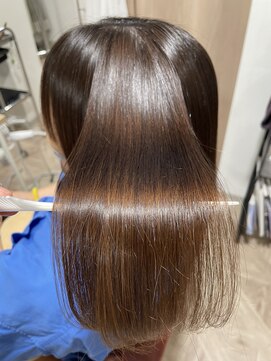 エイゼット バンビーニ 川越(AZ bambini) 【大山透輝】ボブ&アッシュベージュ【髪質改善メテオカラー】