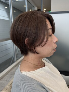 ブルーベイル(Blue Veil.) 大人ショートボブカット/白髪ぼかし/脱白髪染め/40代/50代/60代