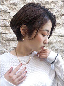 ヘアーラウンジトリップ(hair lounge TRiP) 大人ハンサム前下がりショートスタイル