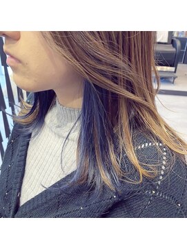 エテルノ ルーチェ ドゥエ(eterno luce due) ブルーイヤリングカラー(矢巾)