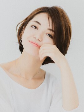 ティファ 栄(Tiffa) 大人ラフな前下がりボブ