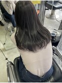 オリーブグレー