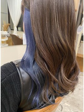 マロウ(mallow) 《花屋併設》ネイビーインナーカラーブリーチ◎20代30代