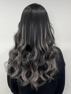 ヘアーデザイン ジェルム(Hair Design germe) バレイヤージュ風グレー / YUDU