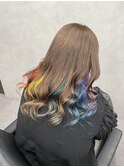 インナーカラー　レインボー　派手髪　ミルクティーベージュ