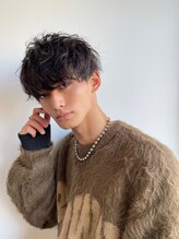 《*強めのパーマでも、ダメージレスに*》薬剤知識豊富なスタイリストが、お客様に合わせて薬剤を選定[梅田]