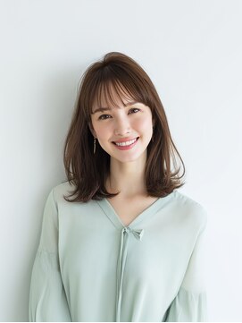 e.m.a プレミアムビューティーサロン 栄駅店(e.m.a PREMIUM BEAUTY SALON) レイヤーカット/イメチェン/外ハネボブ/美髪/ワイドバング/髪型