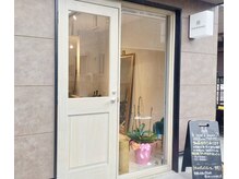 朔の雰囲気（自然光の穏やかなプライベートサロン◎）