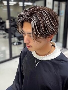 ディモアンド 表参道(Dimo&) xハイライト/ブルーブラック/スペインカール/スパイキーショート