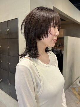 ヘアー アイス ルーチェ(HAIR ICI LUCE) ミディアムウルフカットレイヤーカット/中西