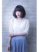 ヘアーアートシフォン 池袋西口店(Hair art chiffon)&nbsp;グレージュひし形シルエットの大人かわいい切りっぱなしボブ