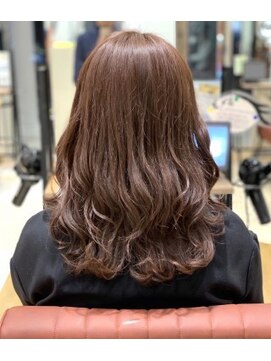 クアトログランシュ ひたちなか店(QUATRO×GranCieux) 梅雨時に強い艶髪くせ毛風スタイル