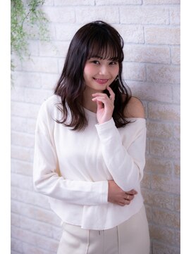 ヘアーアートシフォン 池袋西口店(Hair art chiffon) 簡単スタイリングで伸ばしかけルーズラブのクラシカルセミディ