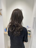 ソラ(sola)&nbsp;ダークトーン×ゆるウェーブロング