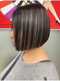 【デザインカラー】綺麗なラインのボブ×高めインナーカラー◎