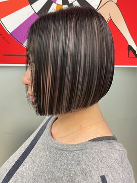 マックス フォー ヘアー(MAX FOR HAIR) 【デザインカラー】綺麗なラインのボブ×高めインナーカラー◎