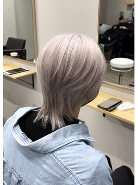 ユウル 横浜(juhl.) ブリーチホワイトグレージュウルフカットグレージュカラー横浜駅