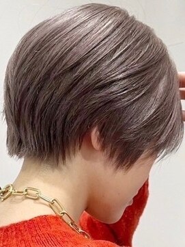 ウィコ 新宿(WICO) lavender greige [新宿駅/切りっぱなしボブ/エアリーロング]