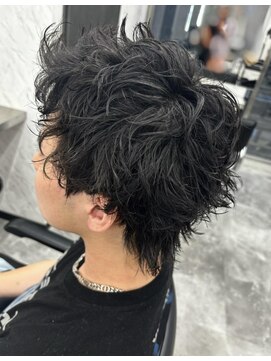 オム ブランシェ(HOMME BLANCHE’) スパイキーウルフパーマ