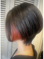 シークレットミラーズ(SECRET MIRRORS)&nbsp;美フォルム艶ボブ×インナーカラー