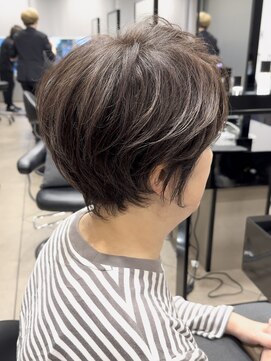 ハルキ ミナト ジャパン オオサカ(HARUKI MINATO japan OSAKA) 40代50代60代白髪マッシュショートボブ大人美人くびれ髪質改善