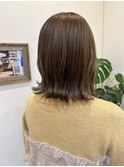 赤みを消したオリーブカラー