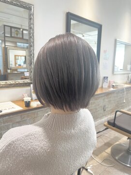 ネオリーブカップ 町田店(Neolive capu) ブリーチダブルカラー/グレージュショートボブ