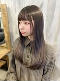 ロング レイヤーカット 顔周り ミルクティーベージュ 艶髪