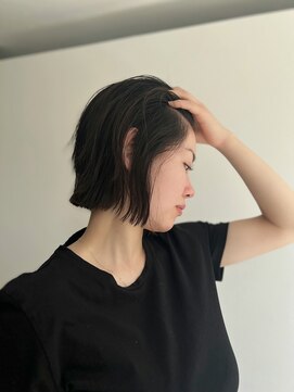 ヴィヴカウンター(VIVE counter) ぷつっと感のあるエアリーボブ◎