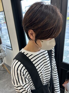 ヘアーテラス エム(hair terrace M) 白髪ぼかしショート