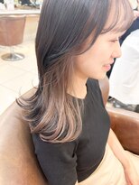 ネオリーブ チロル 横浜西口店(Neolive CiroL.)&nbsp;柔らかベージュ/見せるインナーカラー/くびれヘア【横浜】k