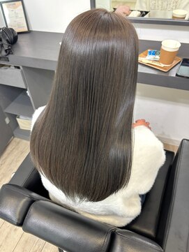 ラソヘアー(Laso hair) 透明感がでておしゃれなオリーブグレージュ