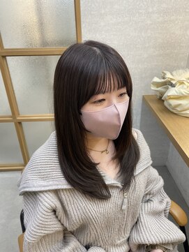 アレクサ 保谷(ALEXA) 内巻きレイヤー×ヘーゼルベージュでトレンド上級者＊