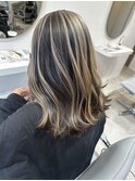 津市ロングレイヤーカットハッシュカット透明感カラー重めロング