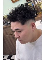 ケーエムシーセントラルルーツ(KMC Central Roots) フェード&カット+眉カット
