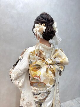 ハル(HARU) 編み込みアップヘア