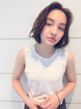ネオリーブ チロル 横浜西口店(Neolive CiroL.) クセ毛風★こなれボブ